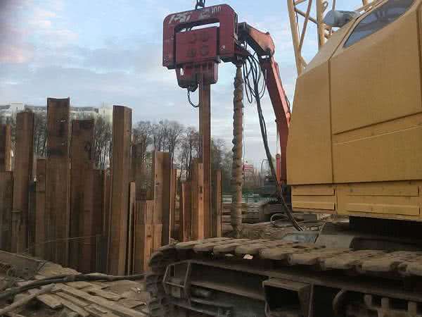 лидерное бурение под шпунт Ларсена Л4